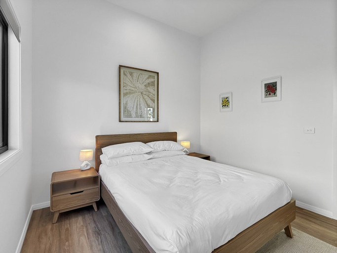 Room 2, Chic 4-bed Beach House with Sea Views, Eurobodalla