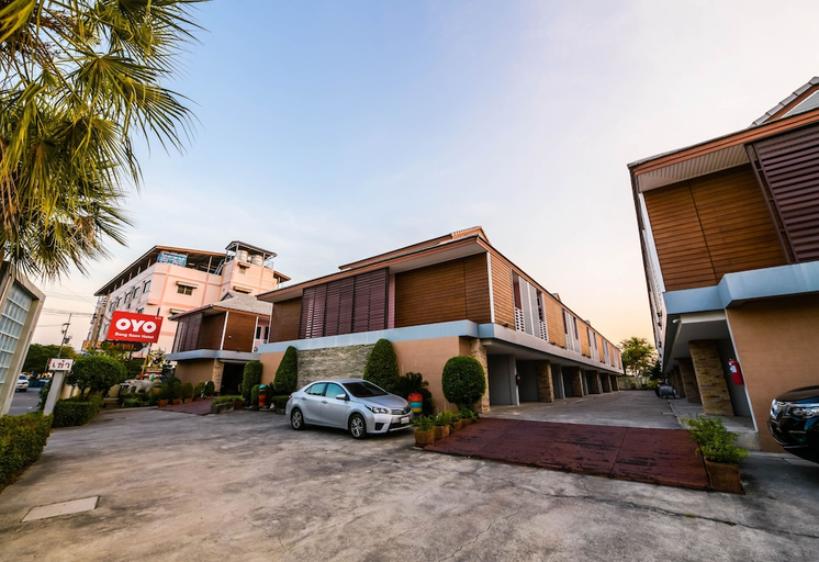 Exterior 2, Bangsean Hotel, Muang Chon Buri