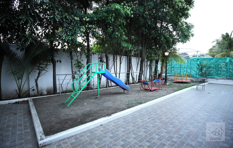 Children's play area - outdoor, Rose Garden Resort DAULATABAD FORT, Aurangabad