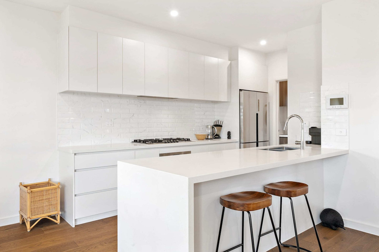 Private kitchen 4, Bright 2-bed Glenroy Home With Courtyard, Melbourne