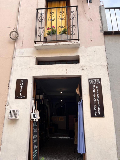 Others 4, Hotel Casa 22, Allende