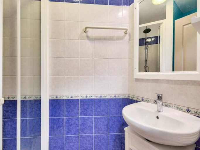 Bathroom 4, Apartment Hameau des Issambres, Var