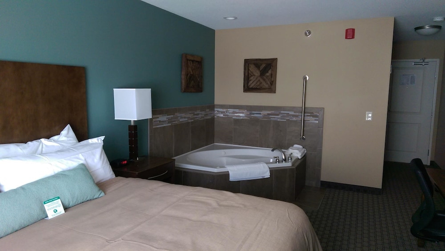 Bedroom 3, GrandStay Delano, Wright