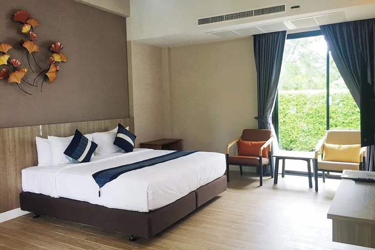 Bedroom 2, Chatnipa Beach Resort by Morseng, Muang Rayong