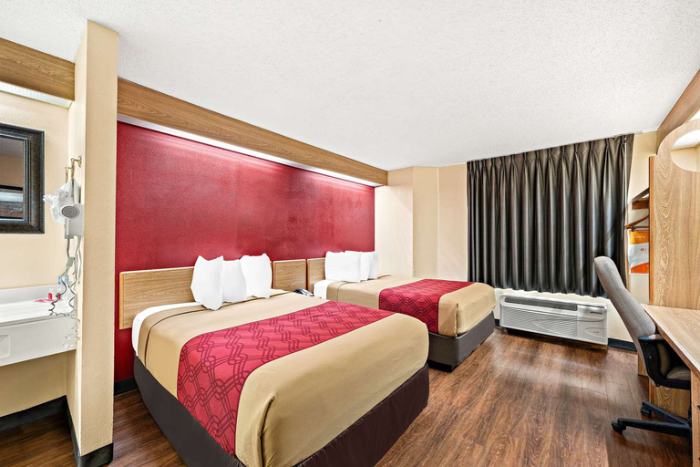 Bedroom 2, Econo Lodge London North, Laurel