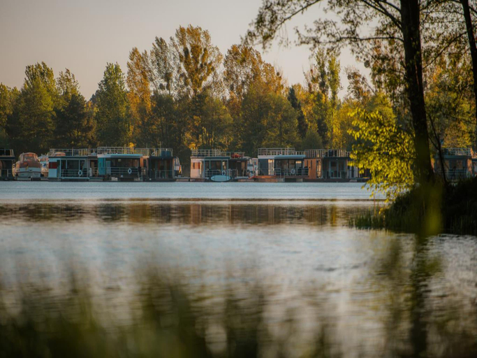 3, Havel River Houseboat, Oberhavel