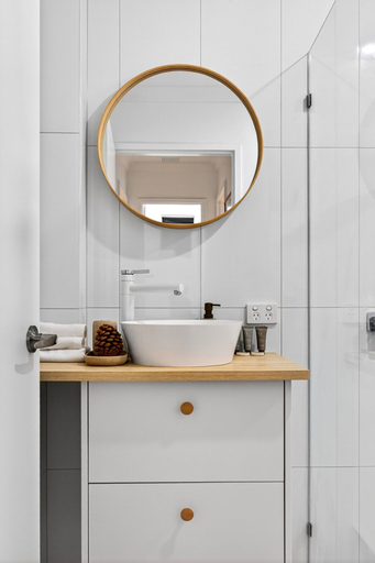 Bathroom 3, Bright 2-bed Unit Near Scarborough Beach, Stirling