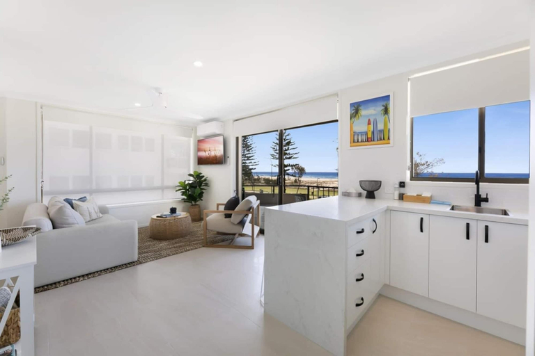Primary image, Beachfront Studio With Balcony & Stunning Views, Gold Coast