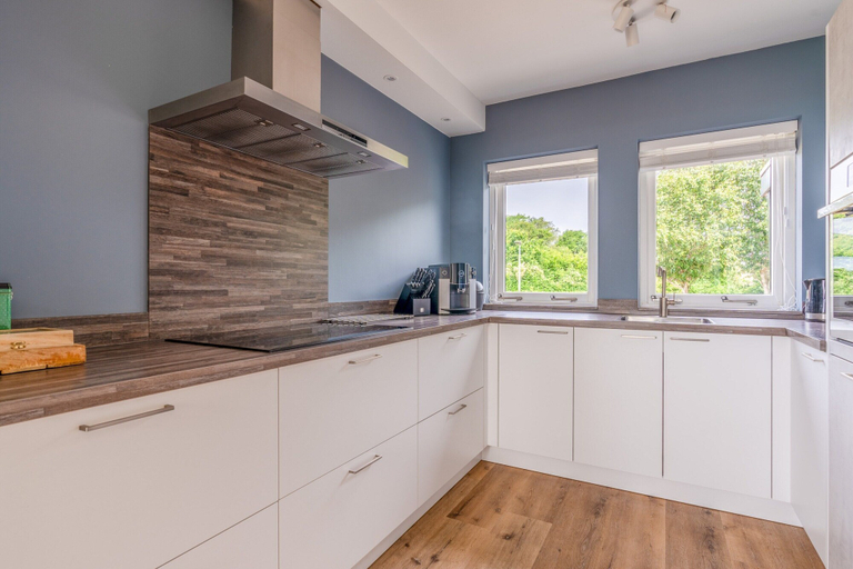 Private kitchen, Luxury 10-person Family Villa, Texel
