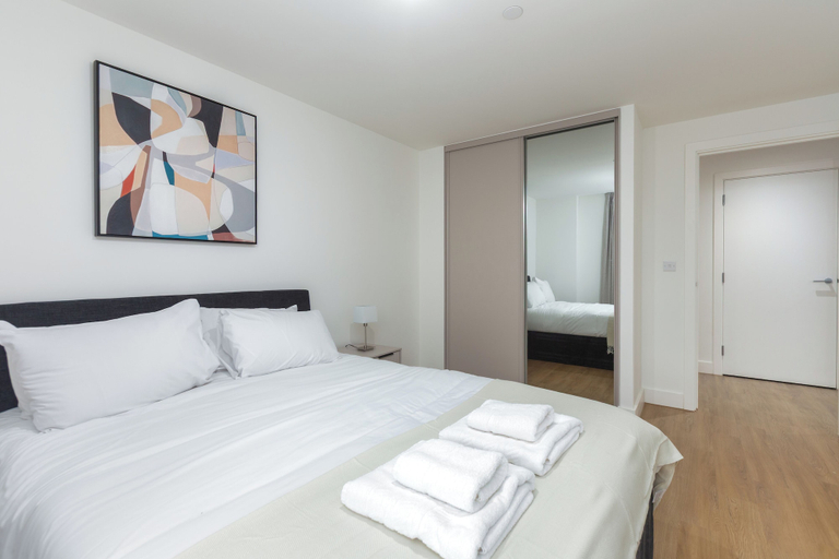 Room 2, The Sanctuary Suite in Bristol, Bristol