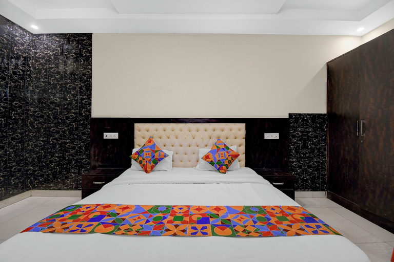 Room 5, Fabhotel Family Inn, Lucknow