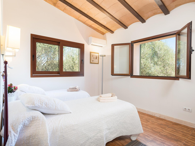 Bedroom 2, Can Madis - Villa With Private Pool In Costitx, Baleares
