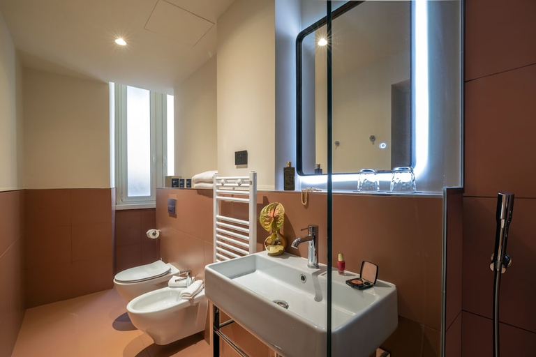 Bathroom 4, 9Hotel Cesari, Rome