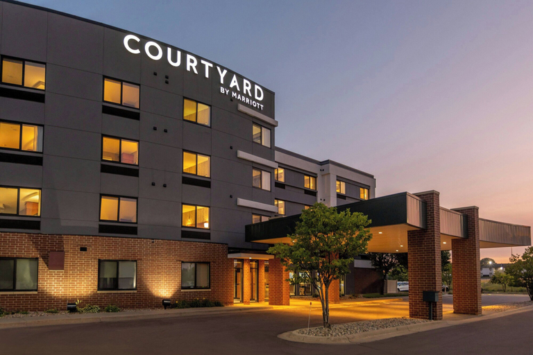Exterior & Views 1, Courtyard by Marriott Sioux Falls, Minnehaha