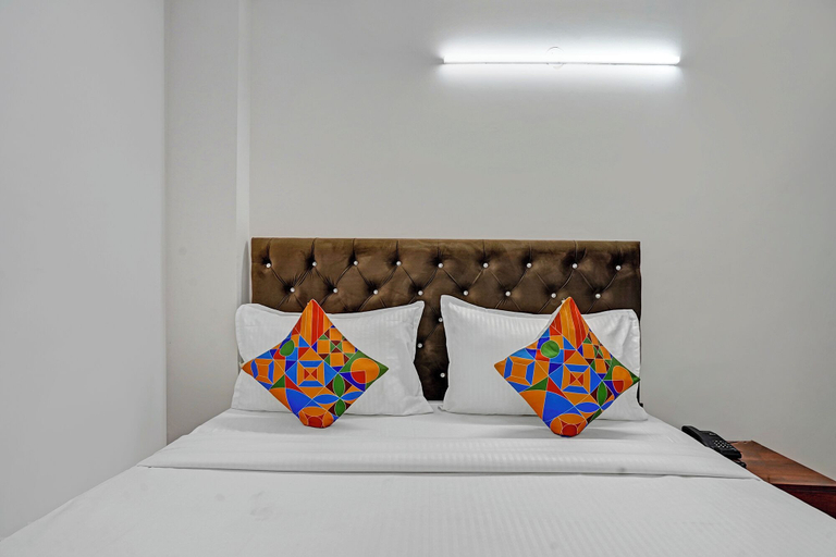 Room 3, Fabhotel Aakarshan Residency, Delhi