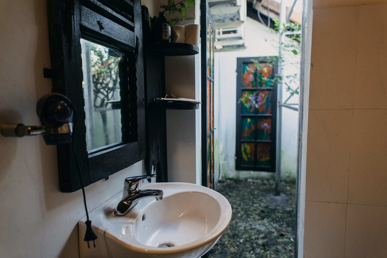 Bathroom, Thuy Bieu Homestay, Huế