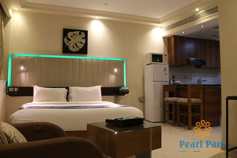 Bedroom 3, Pearl Executive Hotel Apartments, Dubai
