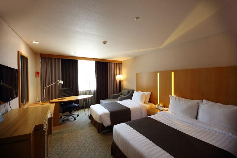 Bedroom 2, Ramada Songdo Hotel, Yeonsu