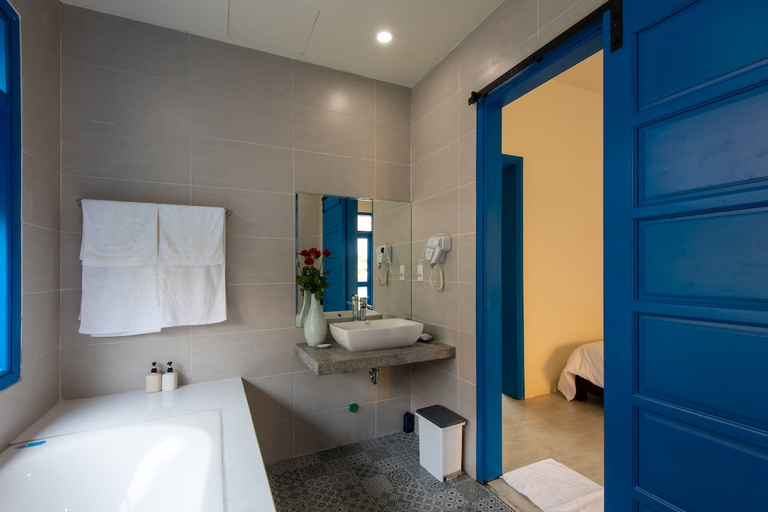 Bathroom 5, Chez Mimosa Hoi An - Rice Field Retreat, Da Nang