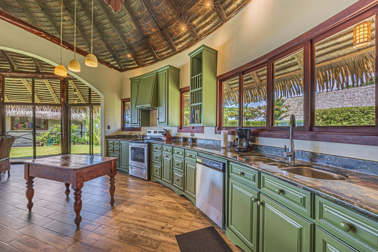 Room 2, Tiki Vibez by Pura Villas, Osa