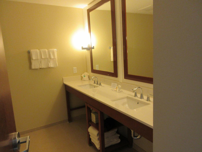 Bathroom 4, Comfort Suites Summerville, Berkeley
