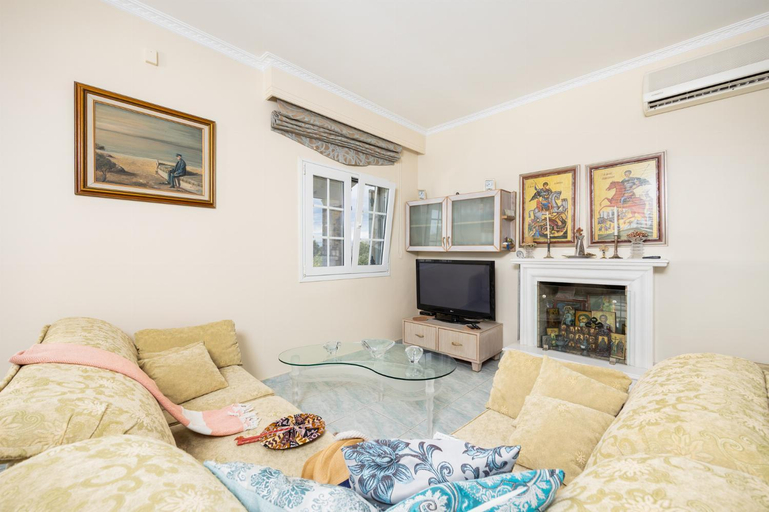 Others 4, Villa Psaropouli Large Private Pool, A/C, WiFi, Ionian Islands