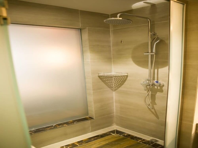 Bathroom 4, GreenTree Eastern Hotel Handan Daming Bus Station, Handan