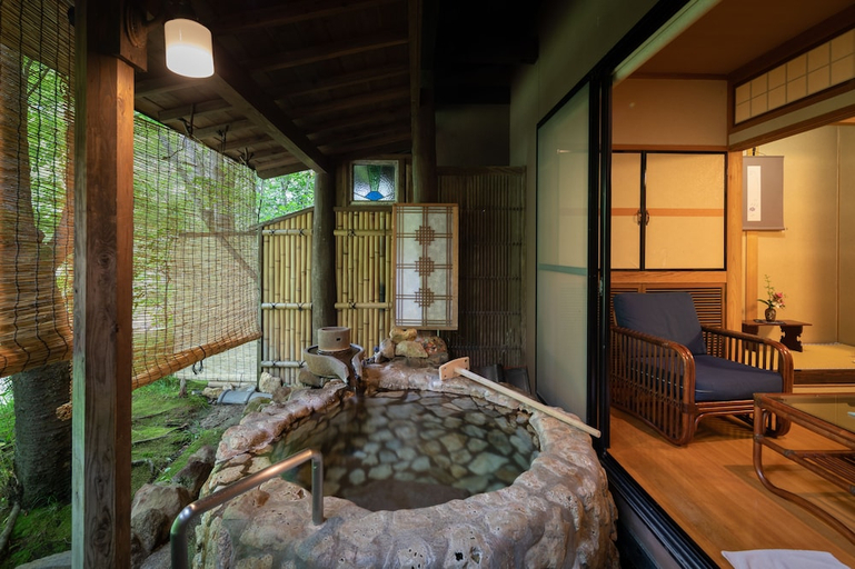 Bathroom, Sansou Tensui Hotel, Hita