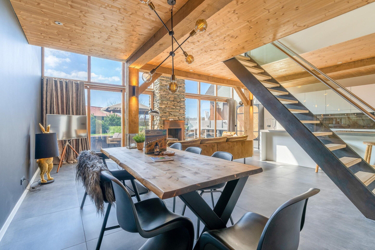 Dining 2, Luxurious and Sustainable 6-person Holiday Villa, Texel