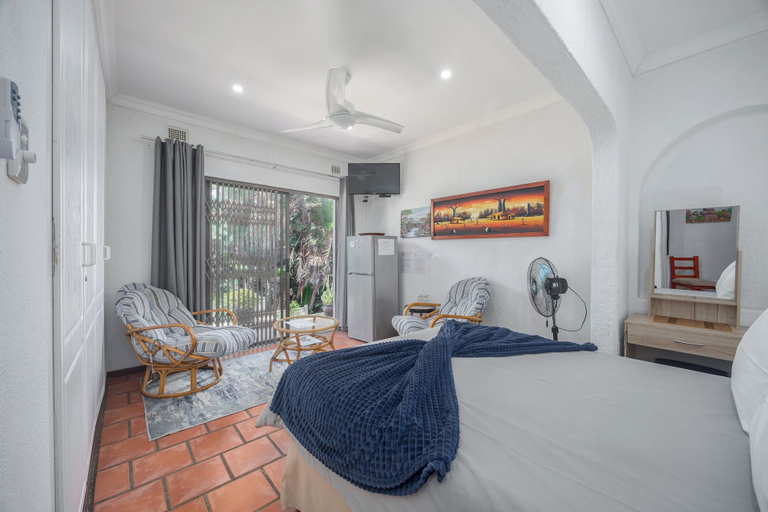 Bedroom 4, Beachcomber Bay - Guest House, Ugu