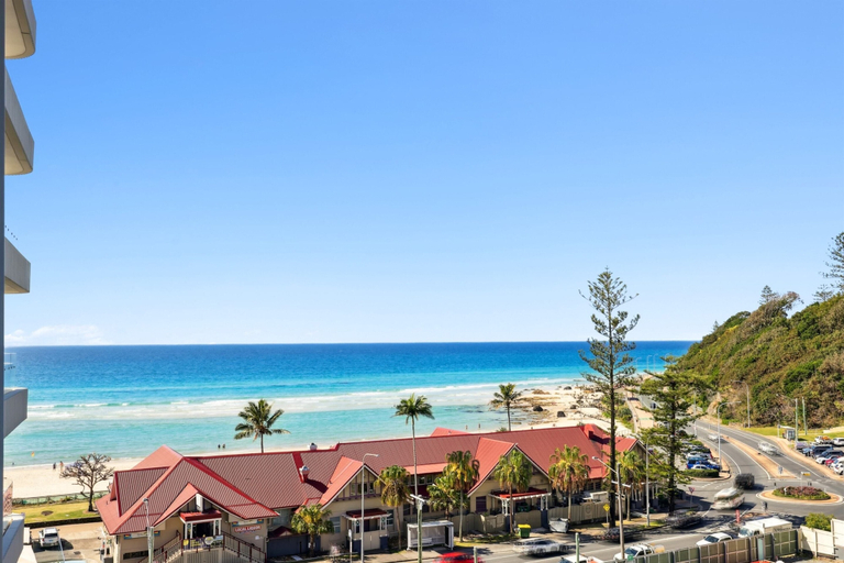 Miscellaneous, Beachfront 1-bed Flat With Pool & Gym Access, Gold Coast