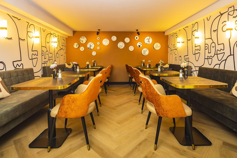 Food & Drinks 4, Huygens Place, Amsterdam