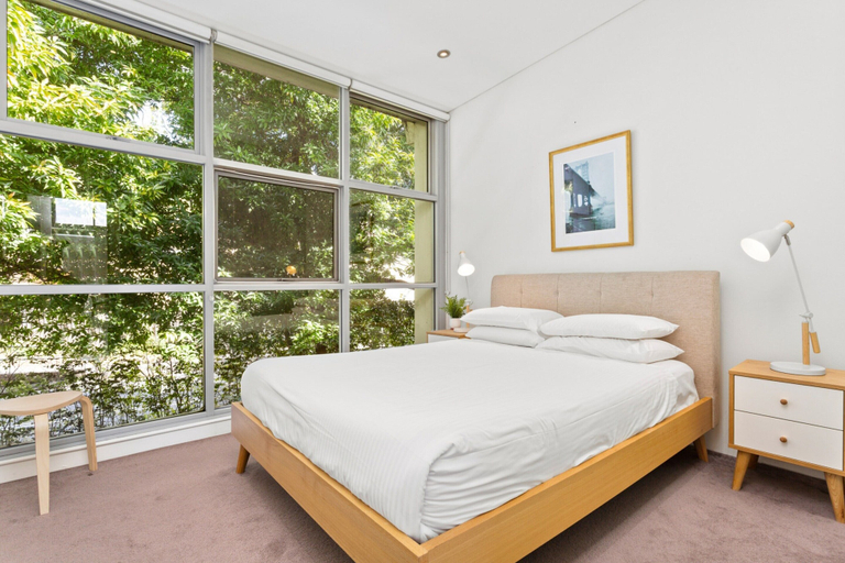 Others 2, Charming Modern Apartment With City Views, Sydney