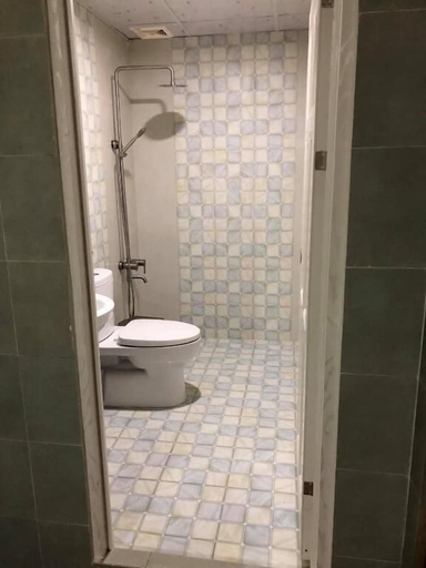 Bathroom 5, Minh Trang Motel, Chau Doc