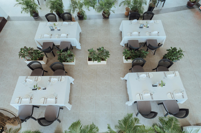 Food & Drinks 4, Talent Residence, Ruessei Kaev