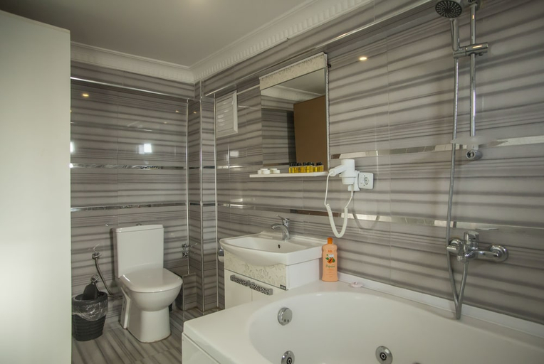 Bathroom 5, Sirkeci Esen Hotel, Fatih