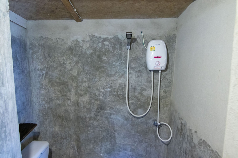 Bathroom 3, Ban Na Kai Mook Beach, Koh Chang