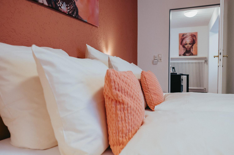 Bedroom 3, Hotel Angermeier GARNI, Freising