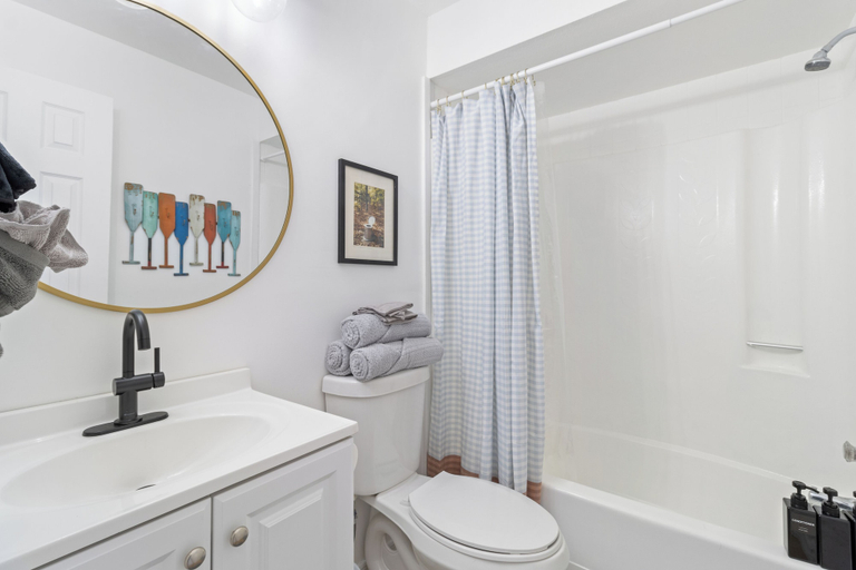 Bathroom 4, NEW Listing Discount! • Near Manatees & Springs, Citrus