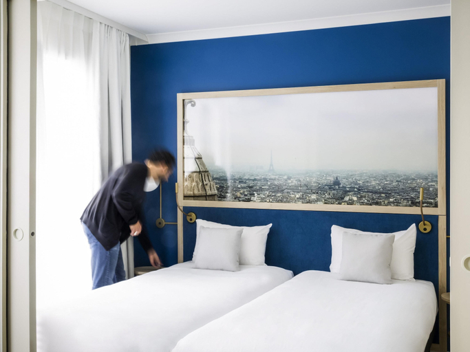 Bedroom 3, Aparthotel Adagio Paris Porte de Versailles, Hauts-de-Seine