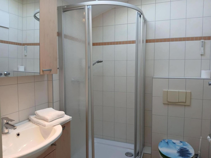 Bathroom 4, elegant eingerichtete Ferienwohnung, Mecklenburgische Seenplatte