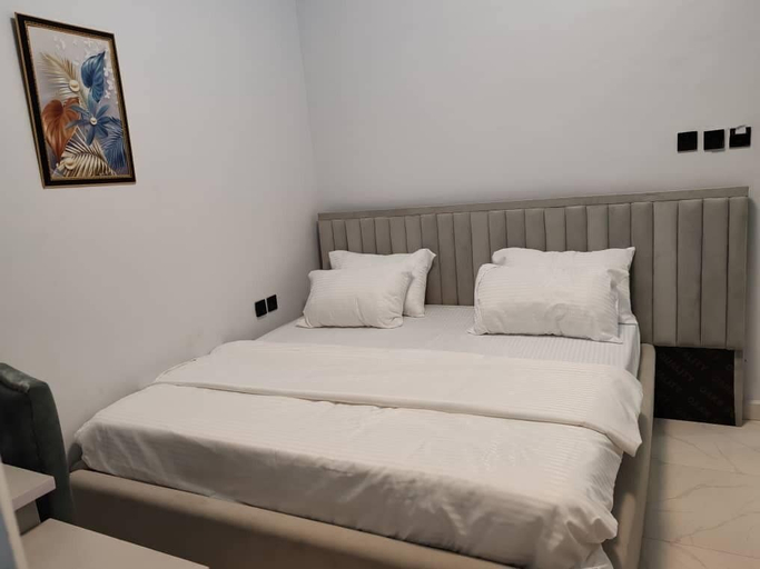 Room 4, Earls Court Apartments & Executive Rooms, Owerri North
