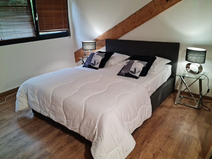 Bedroom 4, LA FACTORY by LNA, Porrentruy