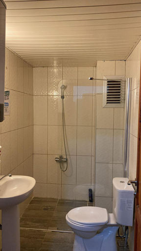 Bathroom 4, Kuyu Beergarden & Hostel, Antalya