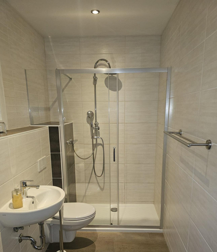 Bathroom 5, Hotel Sonnenschein, Elbe-Elster