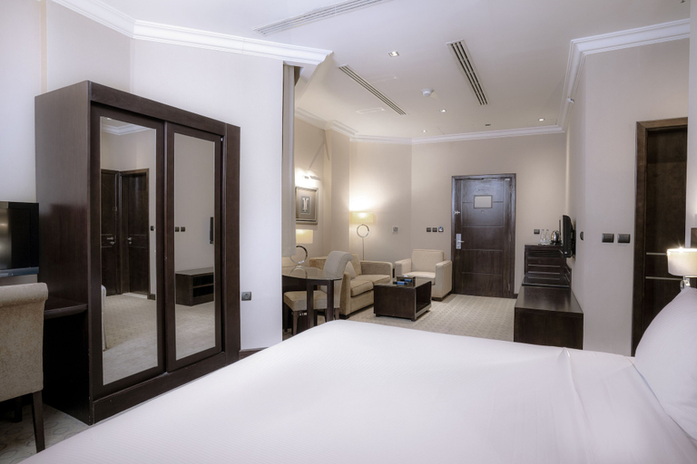 Bedroom 2, DoubleTree by Hilton Dhahran, Al Khobar