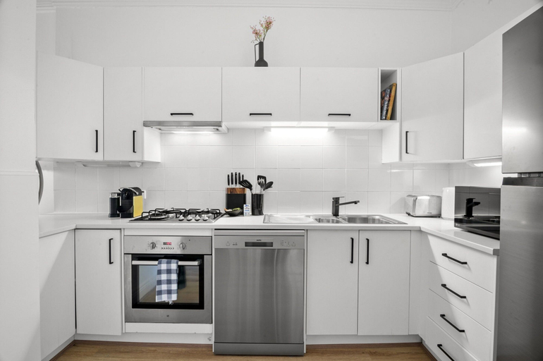 Private kitchen, Charming 2-bed Home With Outdoor Space in Cremorne, Melbourne