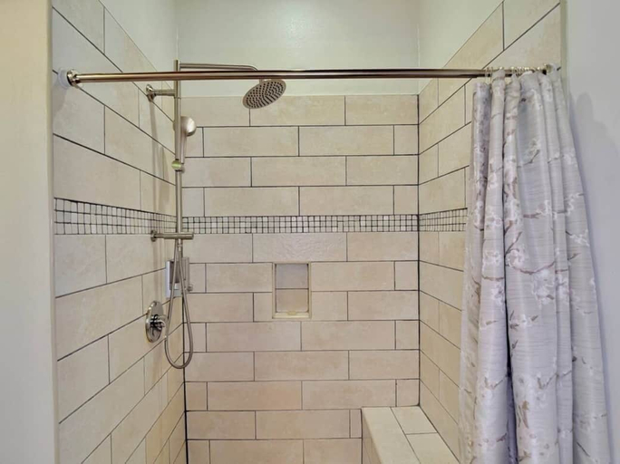Bathroom 4, Richardson Serenity Villa, Roatán