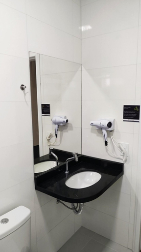 Bathroom 3, Hotel Barril, Primavera do Leste