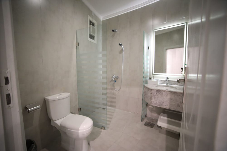 Bathroom 5, Wahaj Boulevard Hotel